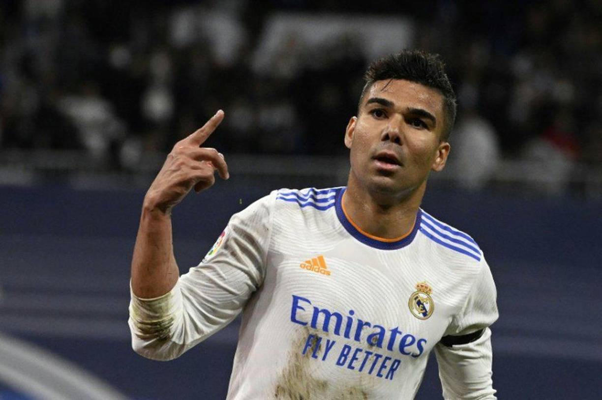 El centrocampista brasileño Casemiro sería la gran baja del Real Madrid para el duelo ante Manchester City. El contención se perdería el juego por lesión.