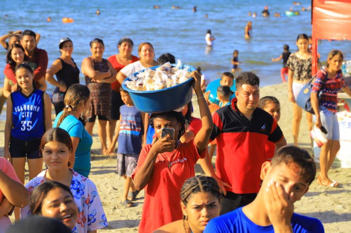 Sol, playa y mucha diversión: así se vive el ambiente en Puerto Cortés y Omoa