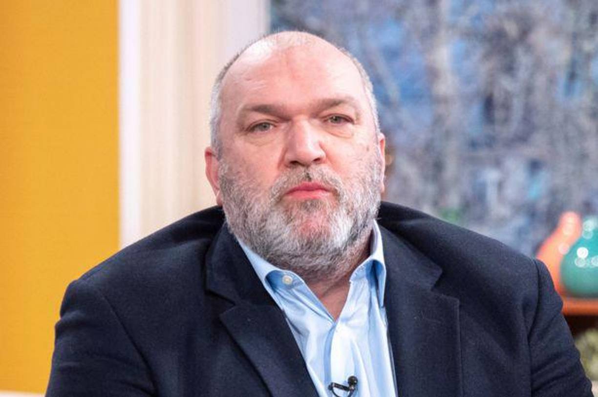 El exdefensor Neil Ruddock ha desvelado el calvario que sufrió por culpa de su adicción a la comida y bebidas azucaradas, que empezó a originarse desde el estallido de la pandemia de la COVID.