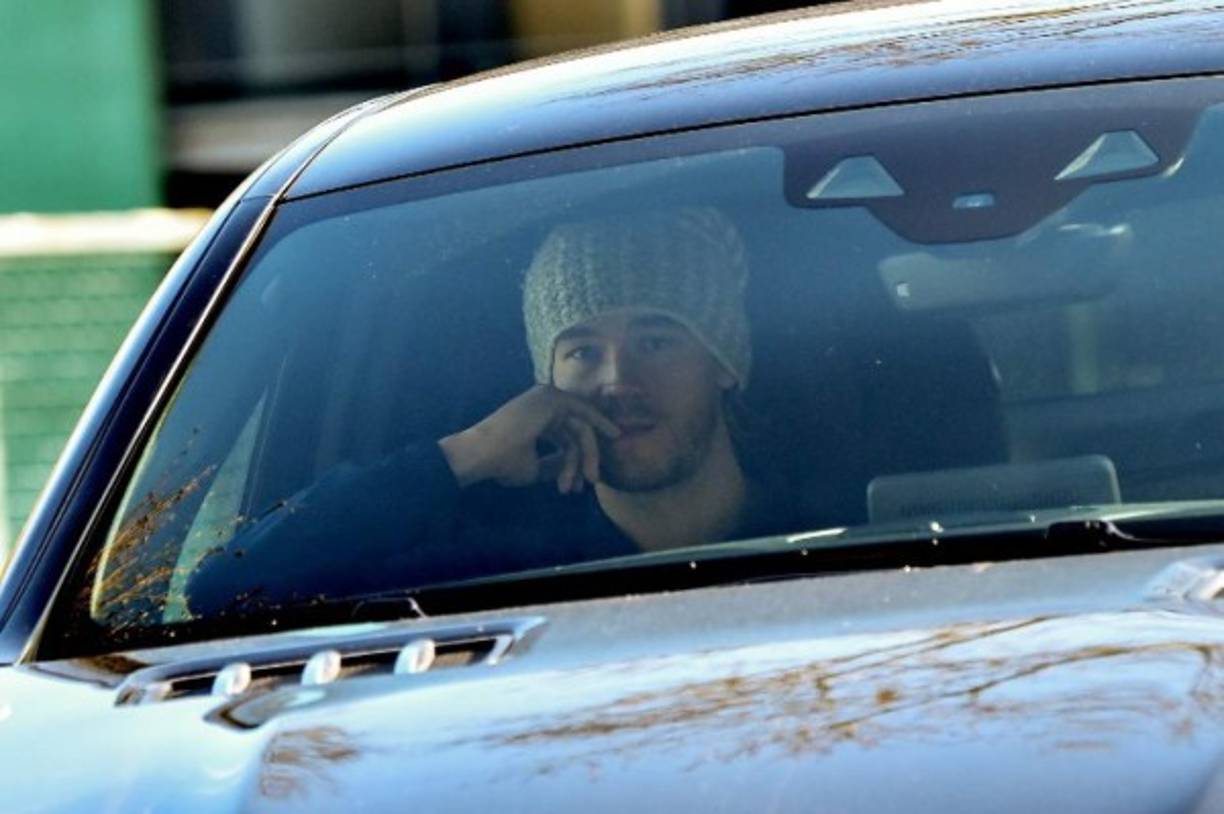 El centrocampista esloveno de Nantes, René Krhin, abandona el centro de entrenamiento FC Nantes de la Joneliere en La Chapelle-sur-Erdre, luego de anunciar la desaparición del futbolista argentino.