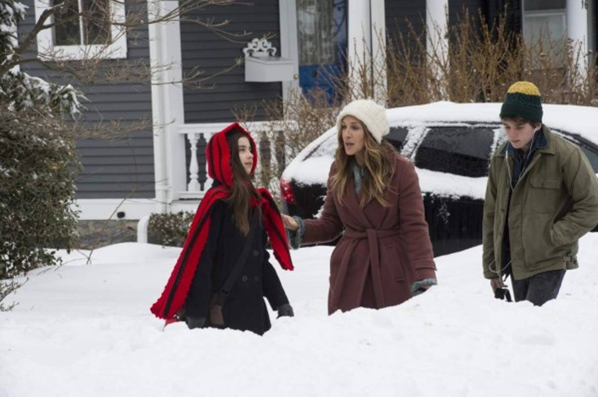 Después movilizaron a un elenco secundario que incluye a Molly Shannon, Talia Balsam y Tracy Letts. Todo confluyó para el proyecto con el que Parker estuvo... casada. Y no es un escaparate para mostrarla como actriz; de hecho, en un principio no tenía planes de actuar.