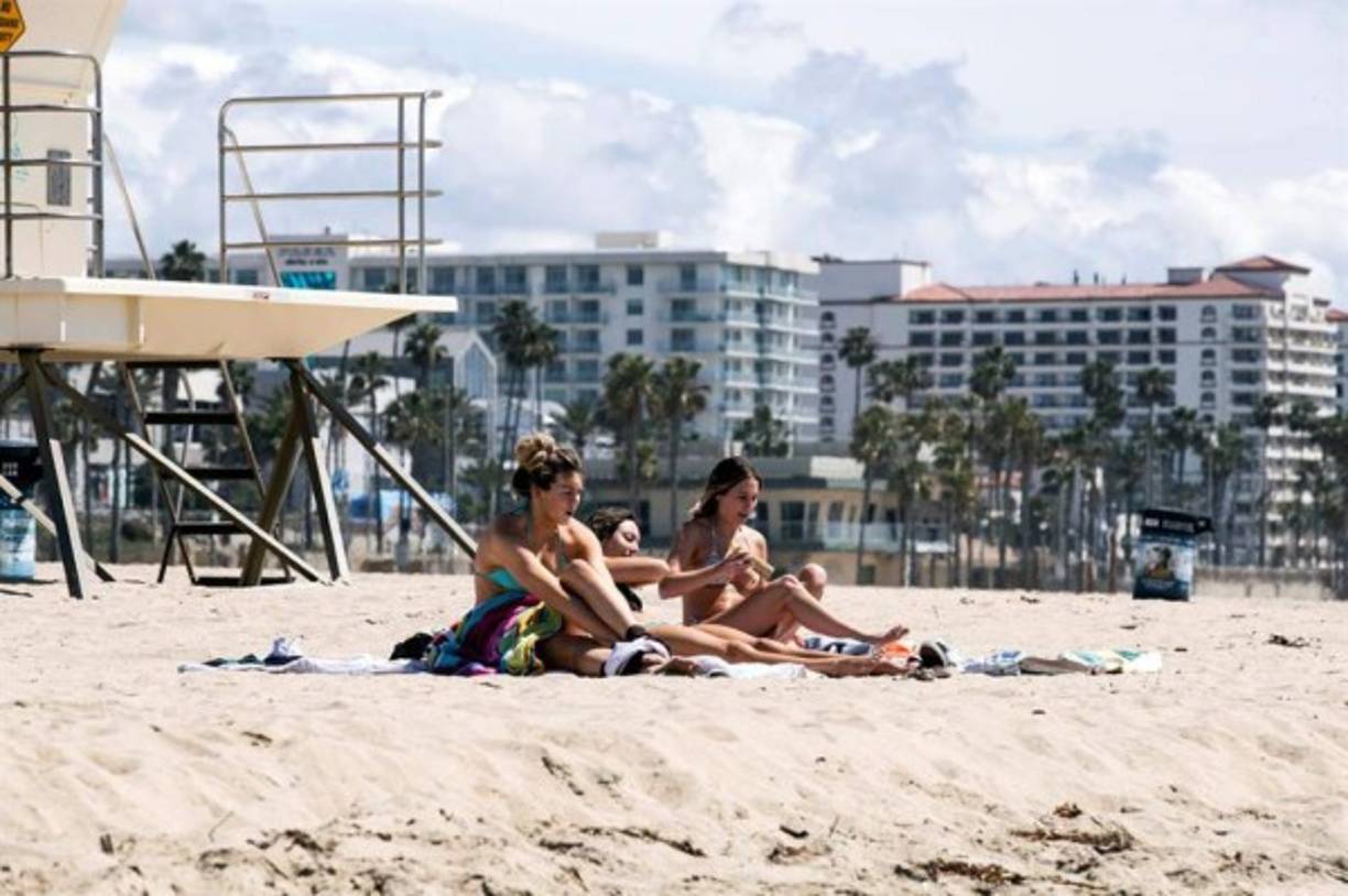 California, uno de los estados más afectados de Estados Unidos, tiene más de 1,700 casos confirmados, incluyendo al menos 27 muertes.