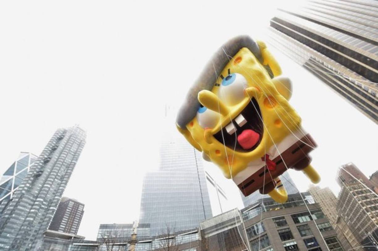 Algunas personas aprovecharon la privilegiada vista desde las ventanas, así como la comodidad de su apartamento u habitación de hotel.