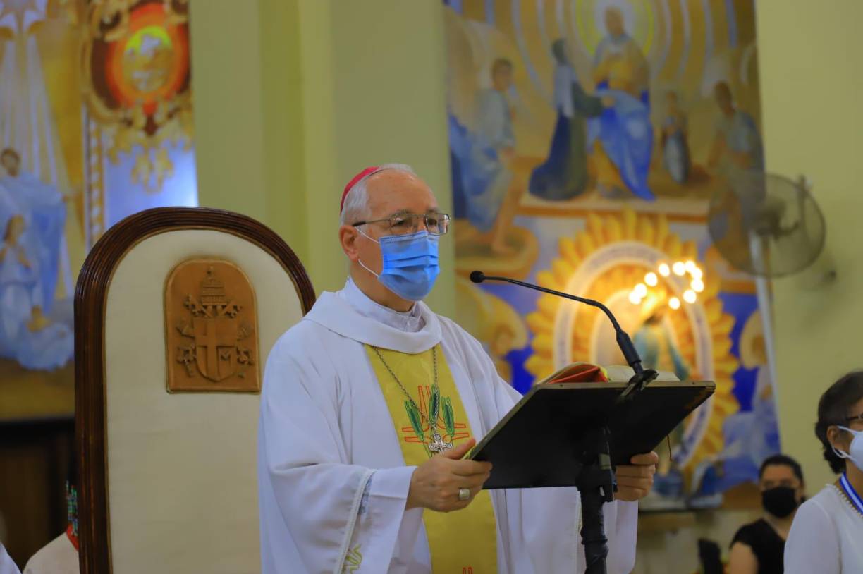 Misa de Domingo de Resurrección en San Pedro Sula. Fotografía: La Prensa / Melvin Cubas. 