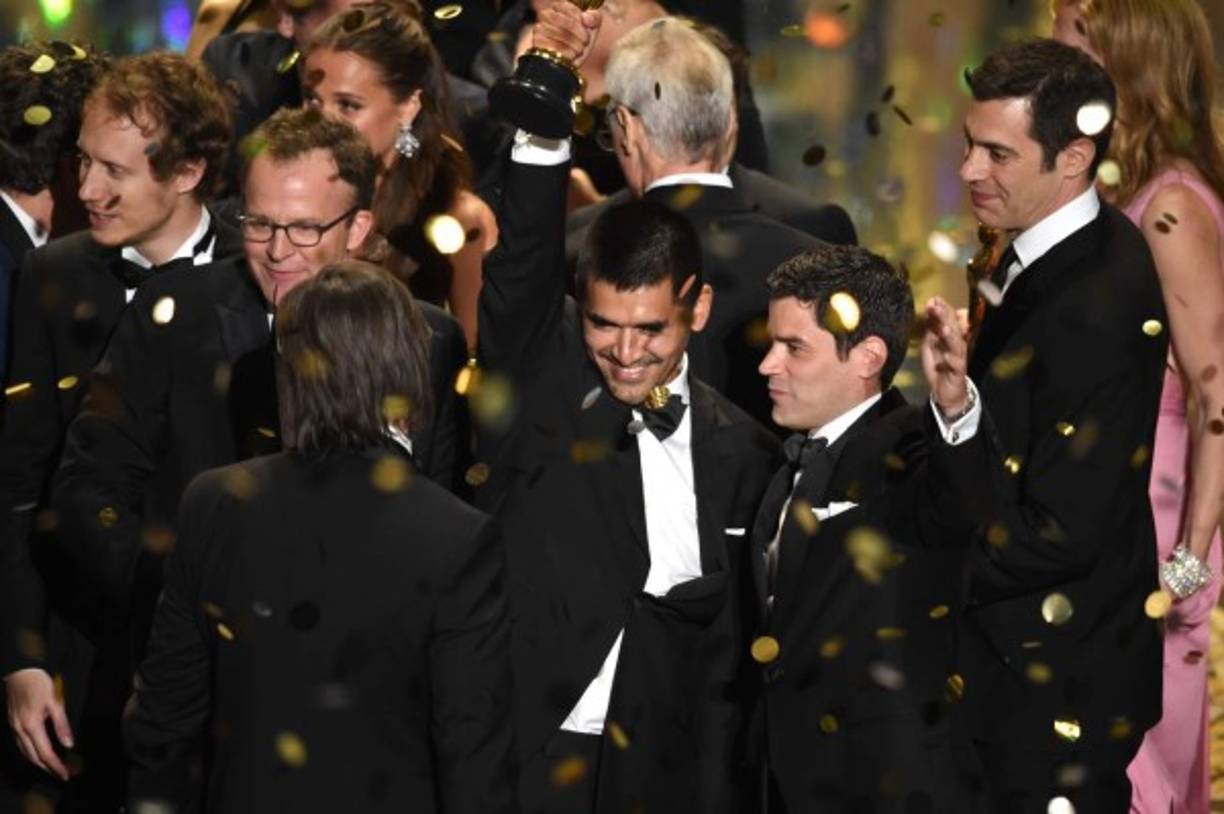 Chile festejó por todo lo alto el triunfo de 'Historia de un oso', un cortometraje de animación sobre un viejo oso que sale todos los días a la esquina de una transitada calle.