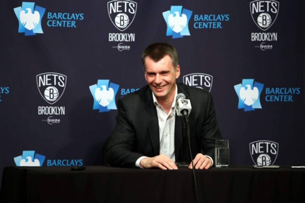 8. Mikhail Prokhorov: $9.8 billones de dólares - El multimillonario y activista político ruso se convirtió en el primer propietario no estadounidense de un equipo deportivo en la NBA cuando se hizo cargo de los New Jersey Nets.
