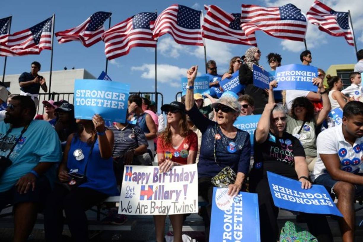 El voto anticipado en las elecciones presidenciales de EUA inició hace dos semanas y según expertos, unos 20 millones de estadounidenses ya han elegido entre Hillary Clinton y Donald Trump.