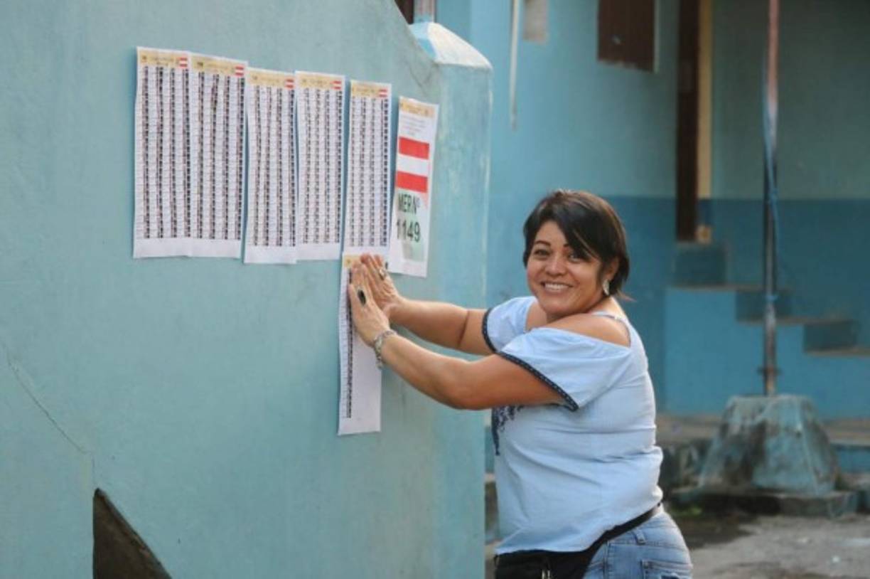 Ambiente en Santa Rosa de Copán previo a que se habiliten los centros de votación