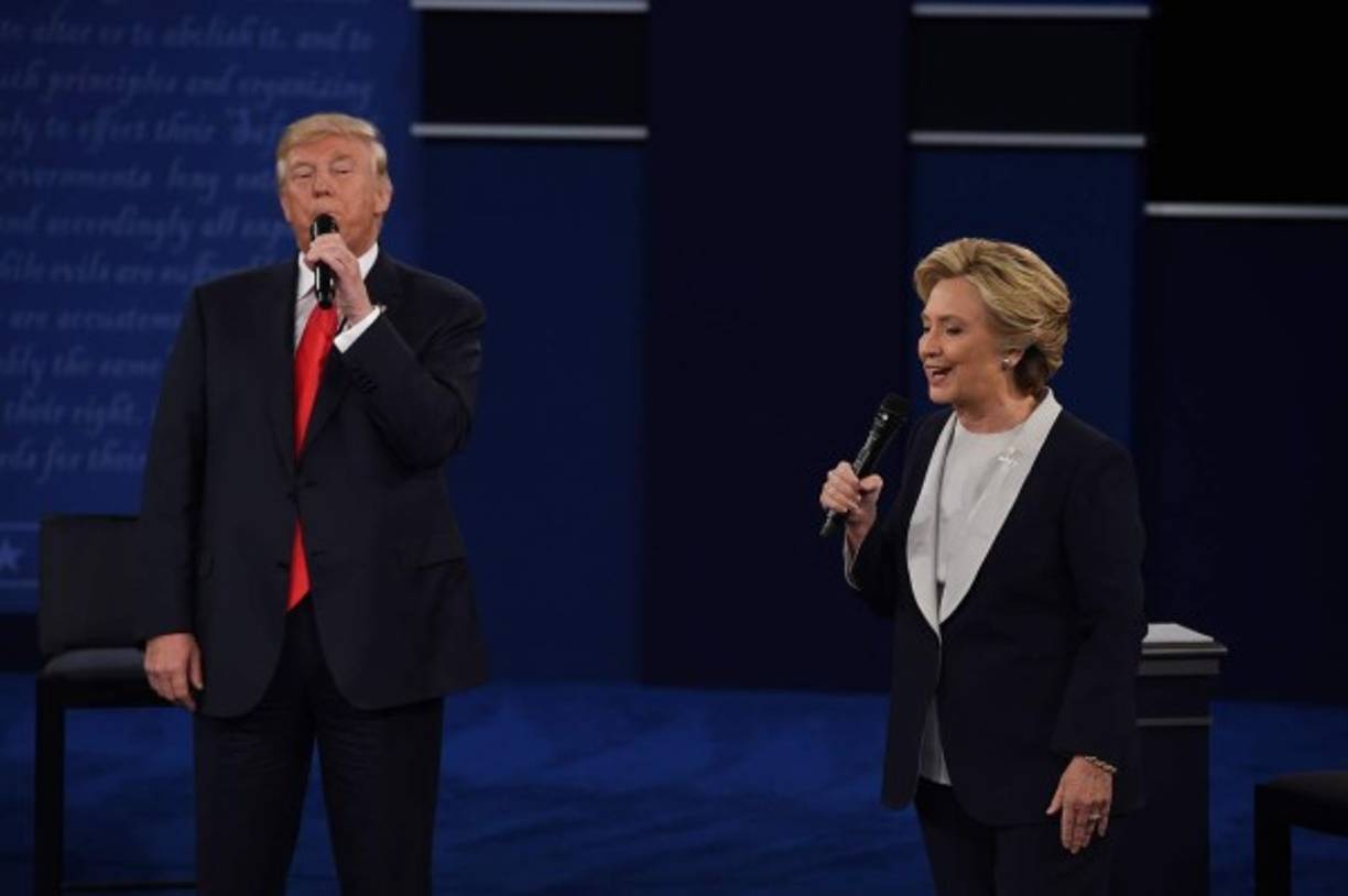 'Asquerosa, corrupta, desagradable', fueron algunos de los insultos que Trump lanzó contra Hillary Clinton en la campaña presidencial de EEUU.<br/><br/>El mandatario prometió que encarcelaría a la ex secretaria de Estado de EEUU por su escándalo de los correos electrónicos.