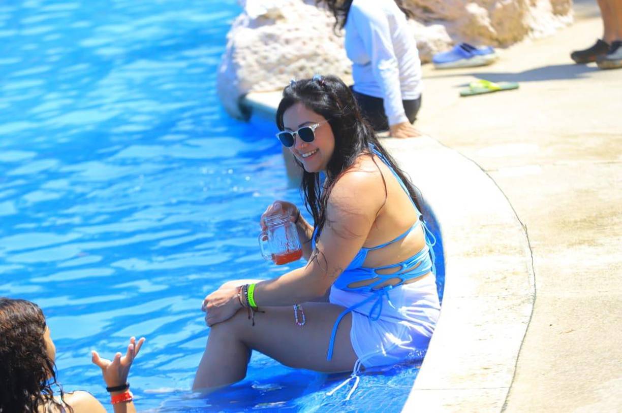 Fotos: Playas de La Ensenada atraen a miles este Viernes Santo