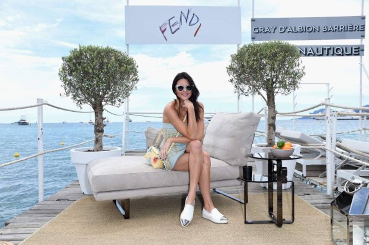 Todo lo que viste o hace Kendall Jenner se vuelve tendencia, por eso fue bautizada como una de las jóvenes más influyentes del mundo por la revista Forbes.