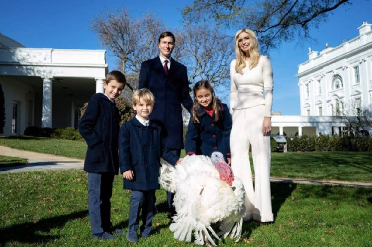 Jared e Ivanka se mudaron al prestigioso barrio de Kalorama en DC cuando Trump ganó la presidencia. Allí alquilaron una lujosa mansión por $15,000 al mes.