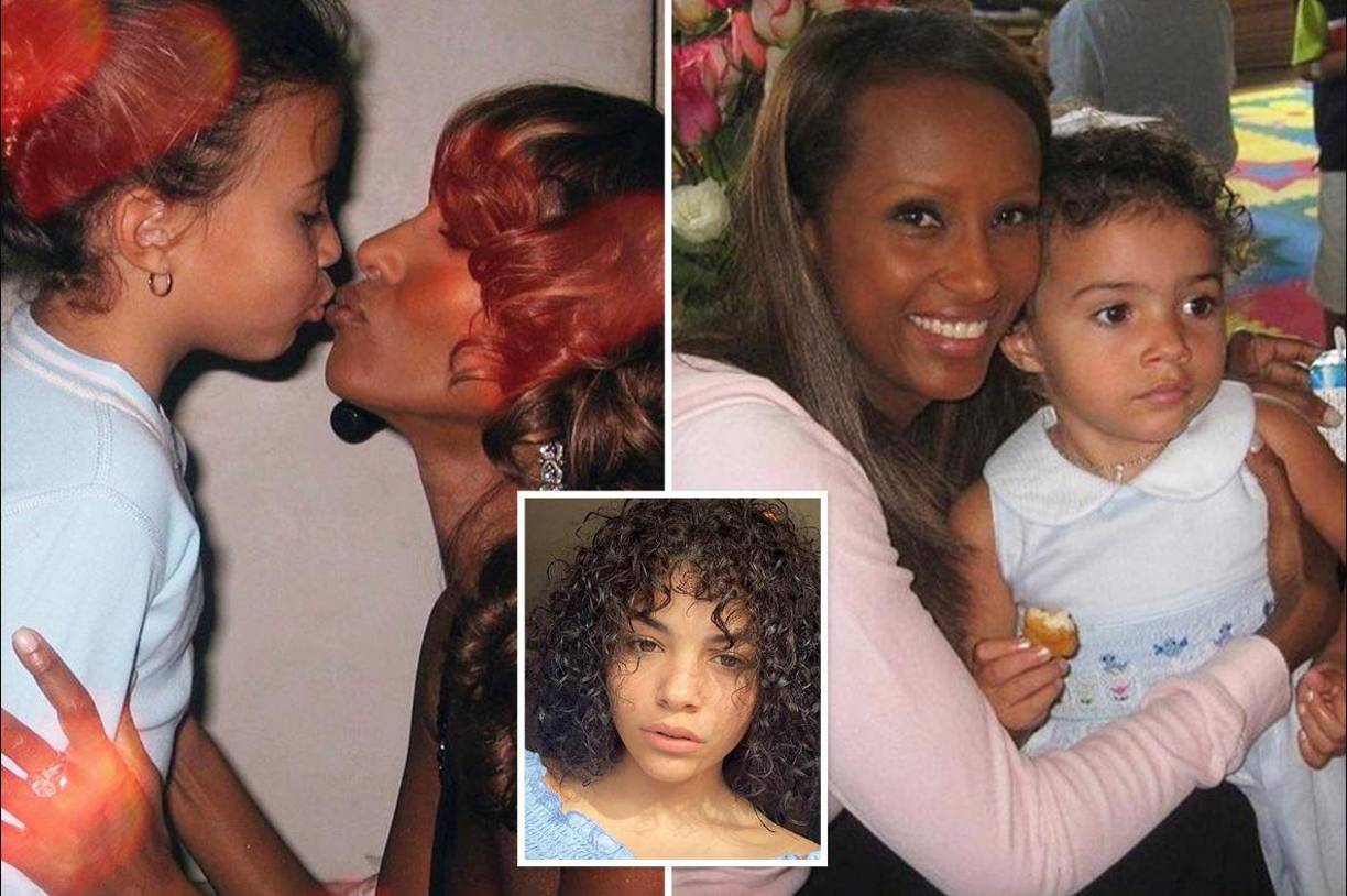 La modelo Iman le dio la bienvenida a su hija Alexandria Zahra Jones con el legendario músico David Bowie a la edad de 45 años. La hija de la maniquí nació el 15 de agosto de 2000. 