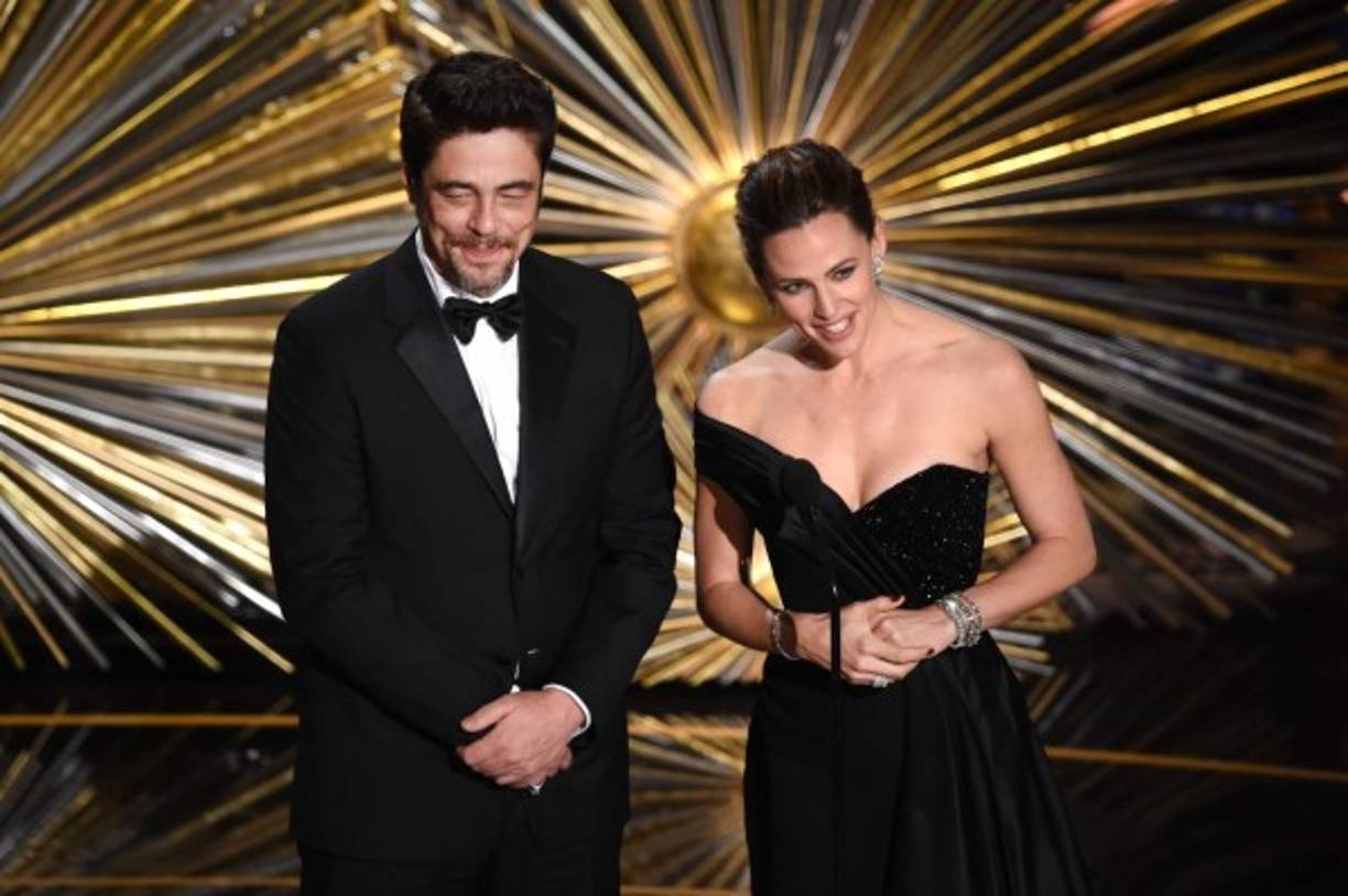 Benicio del Toro y Jennifer Garner.