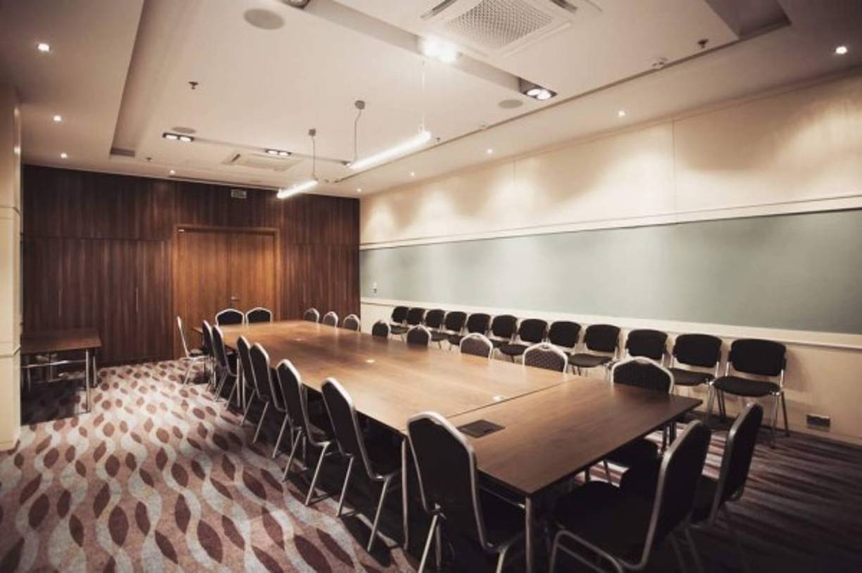 El combinado catracho descansa en un hotel cuatro estrellas. Foto Facebook Victoria Hotel and Victoria SPA Hotel