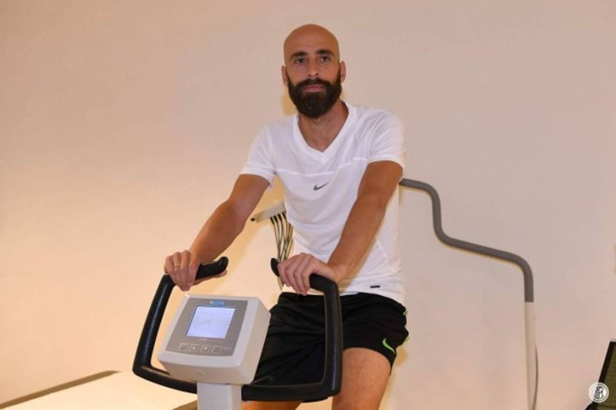 El centrocampista Borja Valero pasó el reconocimiento médico previo a su fichaje por el Inter, que abonará cinco millones de euros a la Fiorentina y le hará un contrato por tres temporadas.