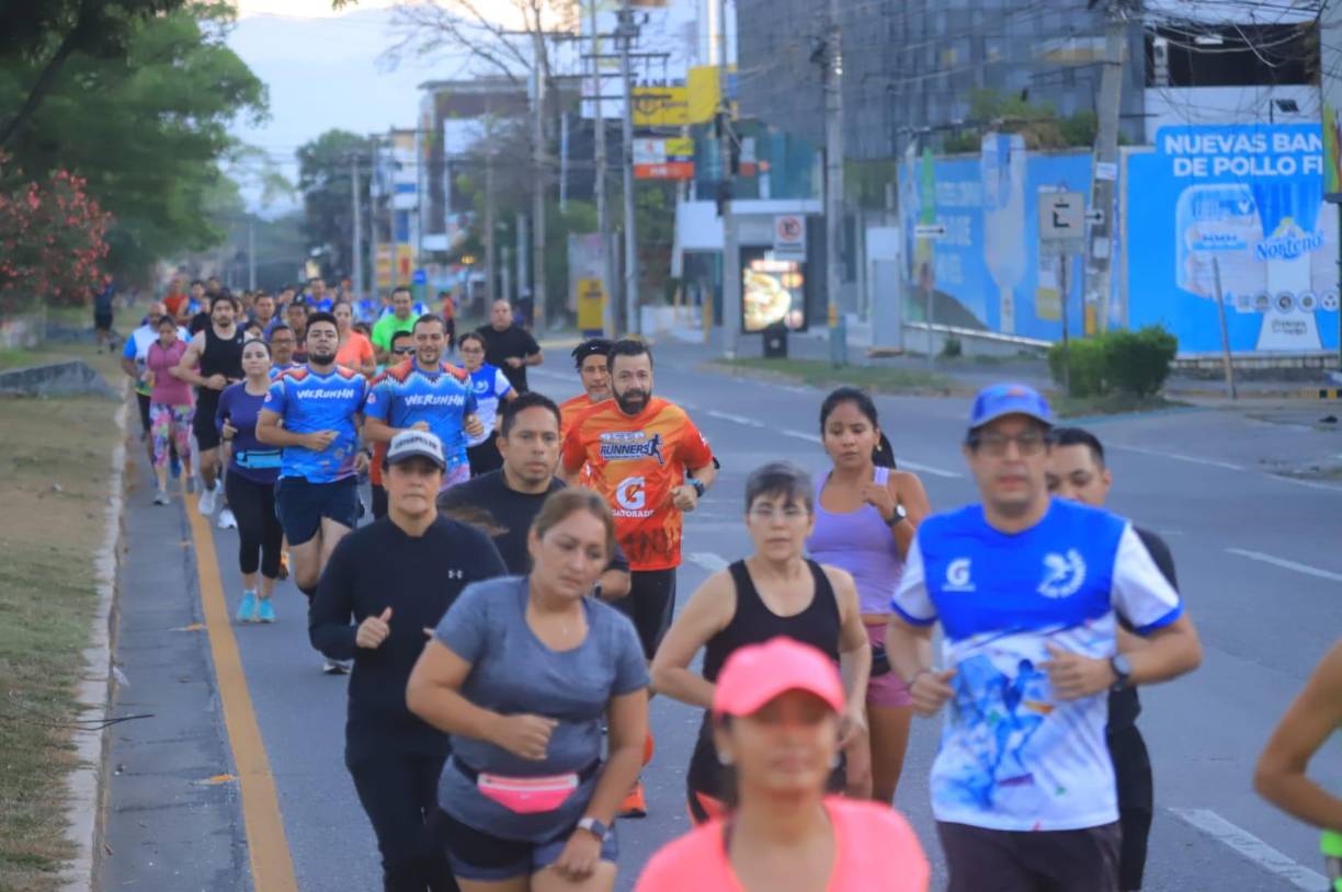 Reconocimiento de la ruta 10.5 kilómetros de la Maratón de LA PRENSA. Fotografías: La Prensa / Melvin Cubas. 