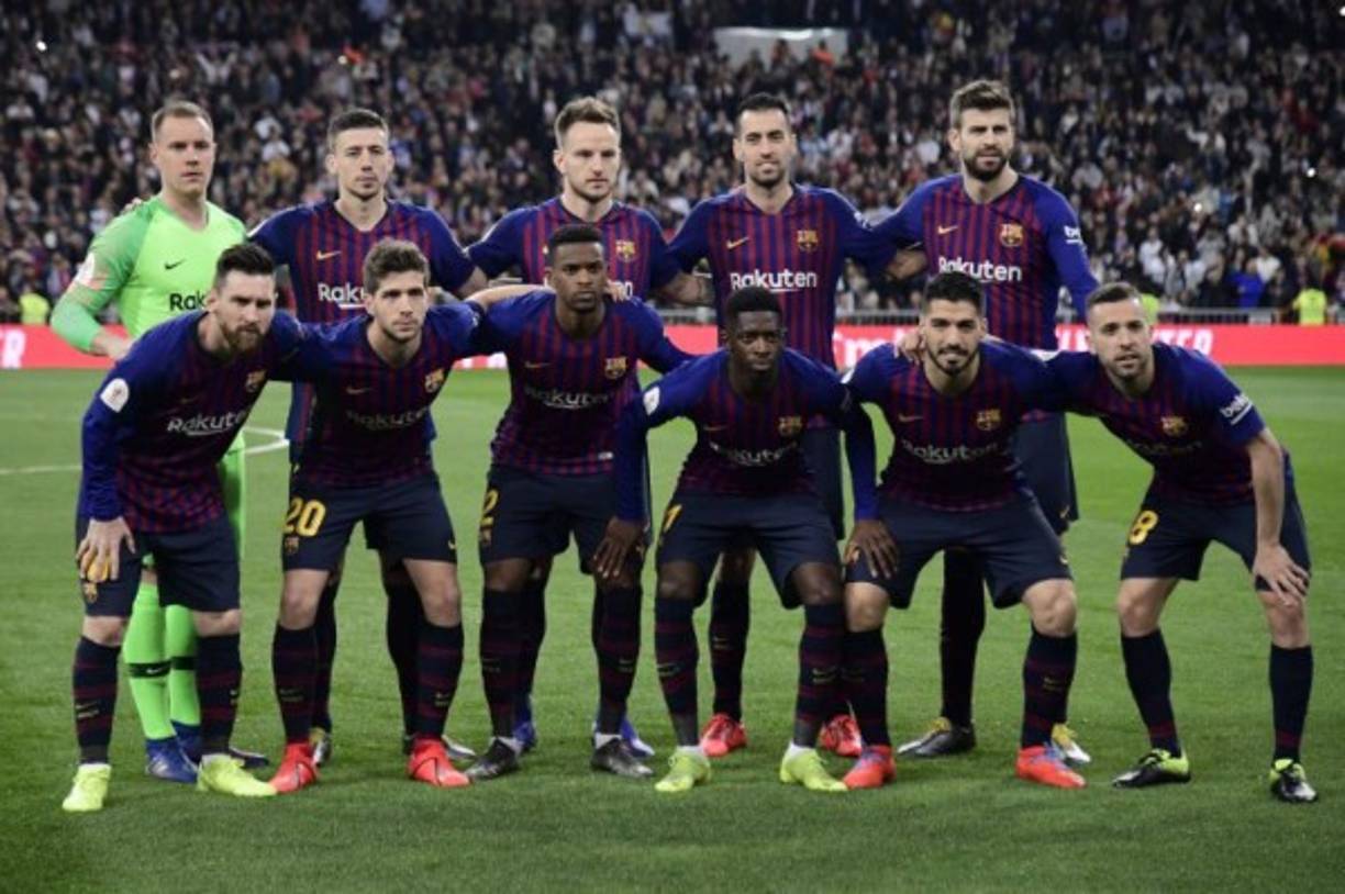 Este fue el 11 titular del Barcelona en el Santiago Bernabéu. Dembélé, Messi y Suárez fue el tridente ofensivo.