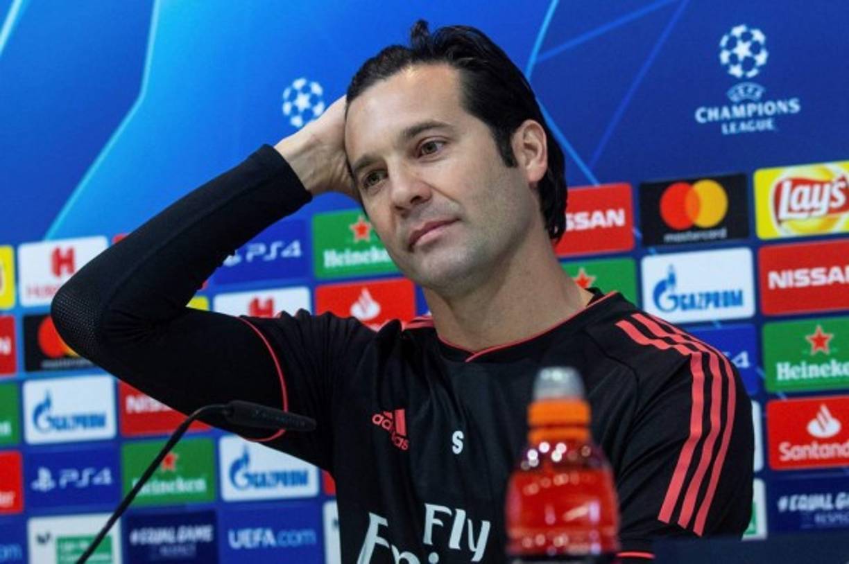 El contrato de Santiago Solari como primer entrenador del Real Madrid termina el 30 de junio de 2021, pero debido a las duras derrotas ante Barcelona en la prensa de España han revelado que ya hay varios candidatos para reemplazar al argentino.