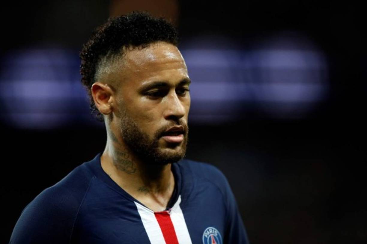 Pese a que Neymar fue titular, no pudo evitar la caída del PSG y con ello el cuadro parisino ya no es el único líder de la Liga de Francia. El París Saint Germain cuenta con 15 puntos, misma cantidad de unidades que tiene el Angers.