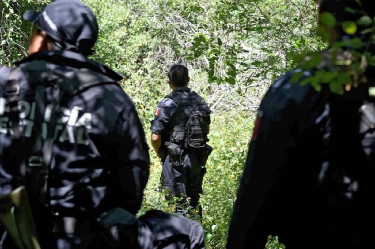 El gobierno mexicano, que busca al capo en su natal Sinaloa, también está en constante comunicación con agentes centroamericanos y de América Latina en general para cercar al 'Chapo'.