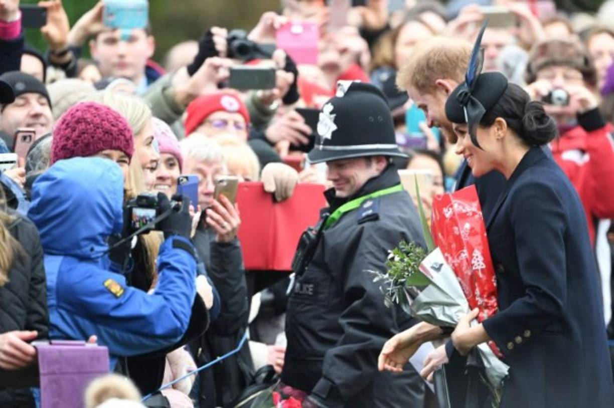 Se confirmó a principios de este mes que los 'Cuatro Fabulosos', como les llaman a los duques de Cambridge y los de Sussex, iban a pasar el día de Navidad juntos a pesar de las especulaciones de una pelea.<br/><br/>