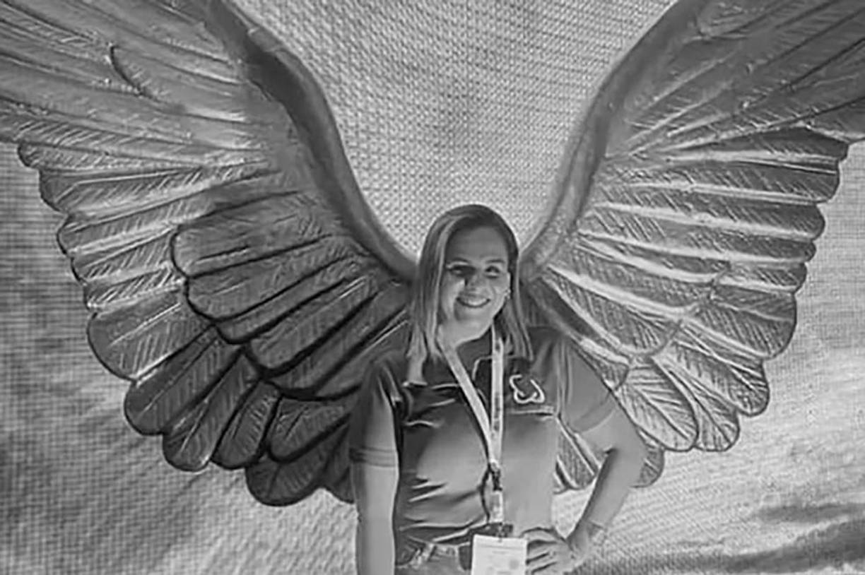 En la necropsia de ley correspondiente se determinó que las causas de muerte fueron producidas por un choque hipovolémico secundario a laceración de cayado aórtico por arma punzocortante penetrante a tórax.