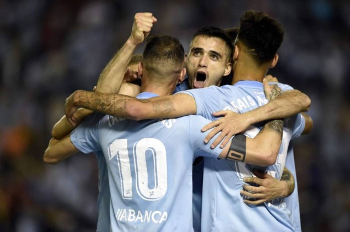 Los jugadores del Celta celebrando el segundo gol ante el Barcelona.