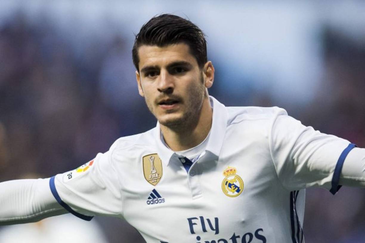 'Tuttosport' informó de que la Juventus considera repescar al delantero del Real Madrid, Álvaro Morata. Ante el interés de equipos de la Premier League, la 'Vecchia Signora' estaría dispuesta a realizar un importante esfuerzo económico por el español. El precio de salida, siempre según 'Tuttosport', podría situarse en torno a los 60 millones de euros.