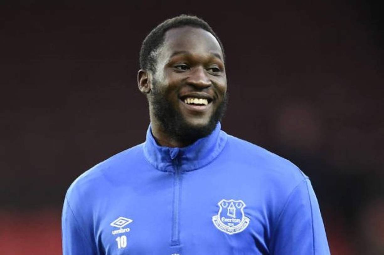 El delantero belga Lukaku sería el reemplazo de Rooney en el Manchester United.