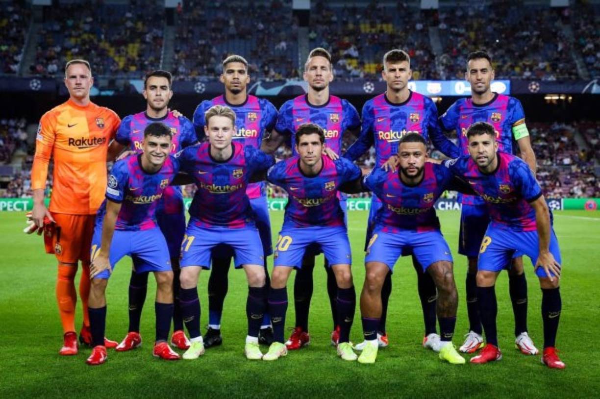 El 11 titular del Barcelona que mandó a la cancha Ronald Koeman y que fue goleado 3-0 como local ante el Bayern Múnich.
