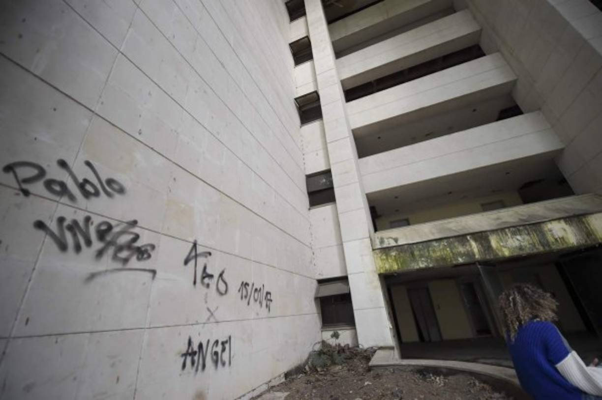 La Alcaldía de Medellín anunció que el edificio de Mónaco será demolido el próximo año y el sitio se convertirá en Un parque en memoria de las víctimas de la guerra contra las drogas.