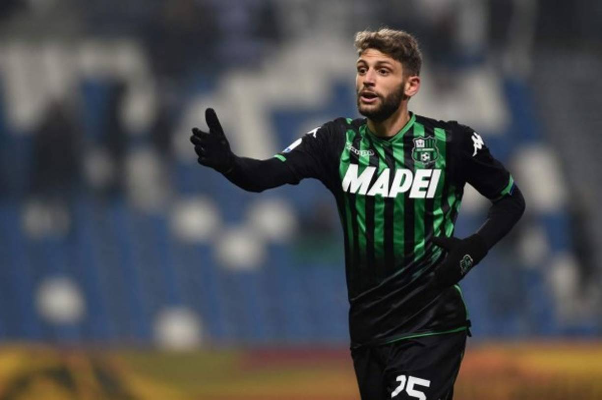 Siguen saliendo nombres de delanteros a los que relacionan con el Barcelona. En Italia aseguran que Domenico Berardi, atacante del Sassuolo, podría ser una de las opciones para reforzar el equipo azulgrana.