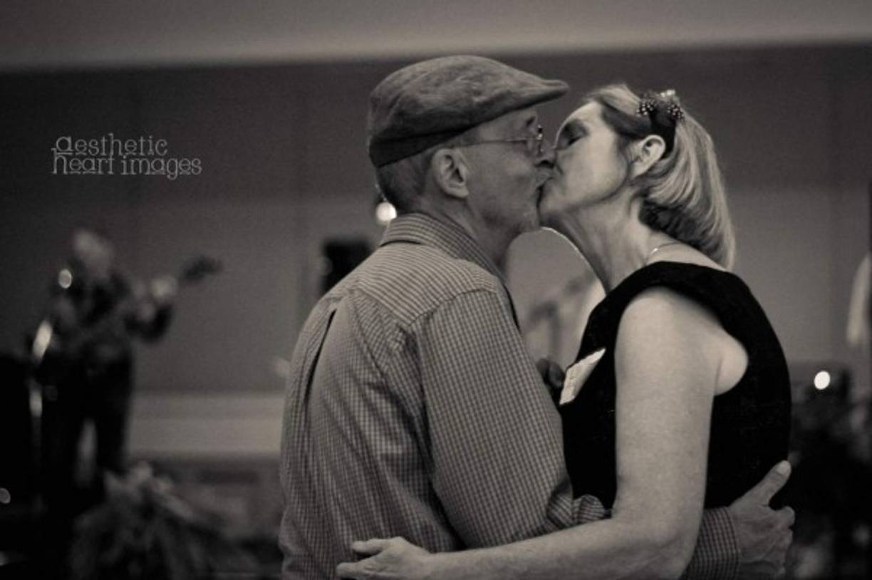 5- 'Amistad larga, noviazgo corto, matrimonio para siempre' La mejor forma para conocer bien a una persona es siendo su amigo, solo así se mostrará como es en realidad ya que cuando tratamos de impresionar al ser deseado solemos mentir y ocultar cosas que pueden ser importantes en una relación.<br/>