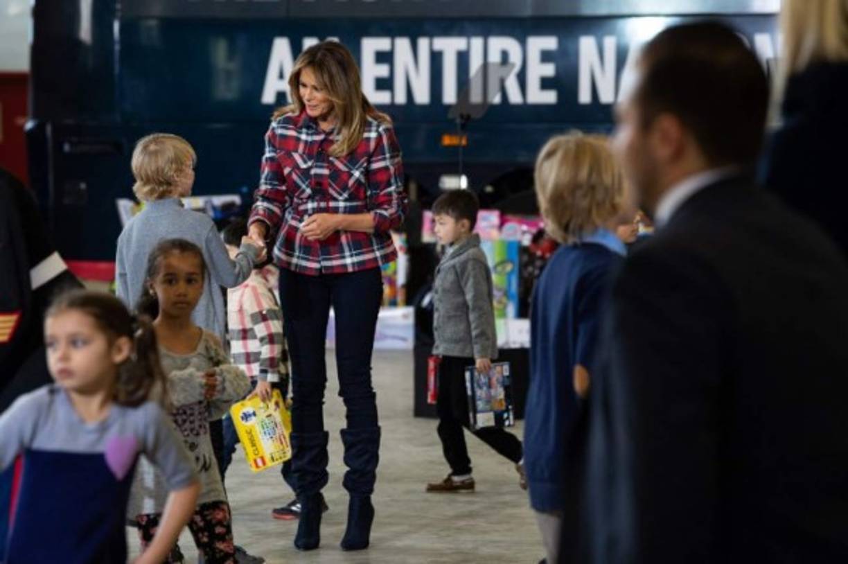 Melania ha centrado su trabajo como primera dama en el ciberacoso en redes sociales y la educación infantil. Su campaña Be Best también la ha llevado a visitar varios hospitales y centros de rehabilitación de los niños afectados por la epidemia de opiáceos en EEUU.