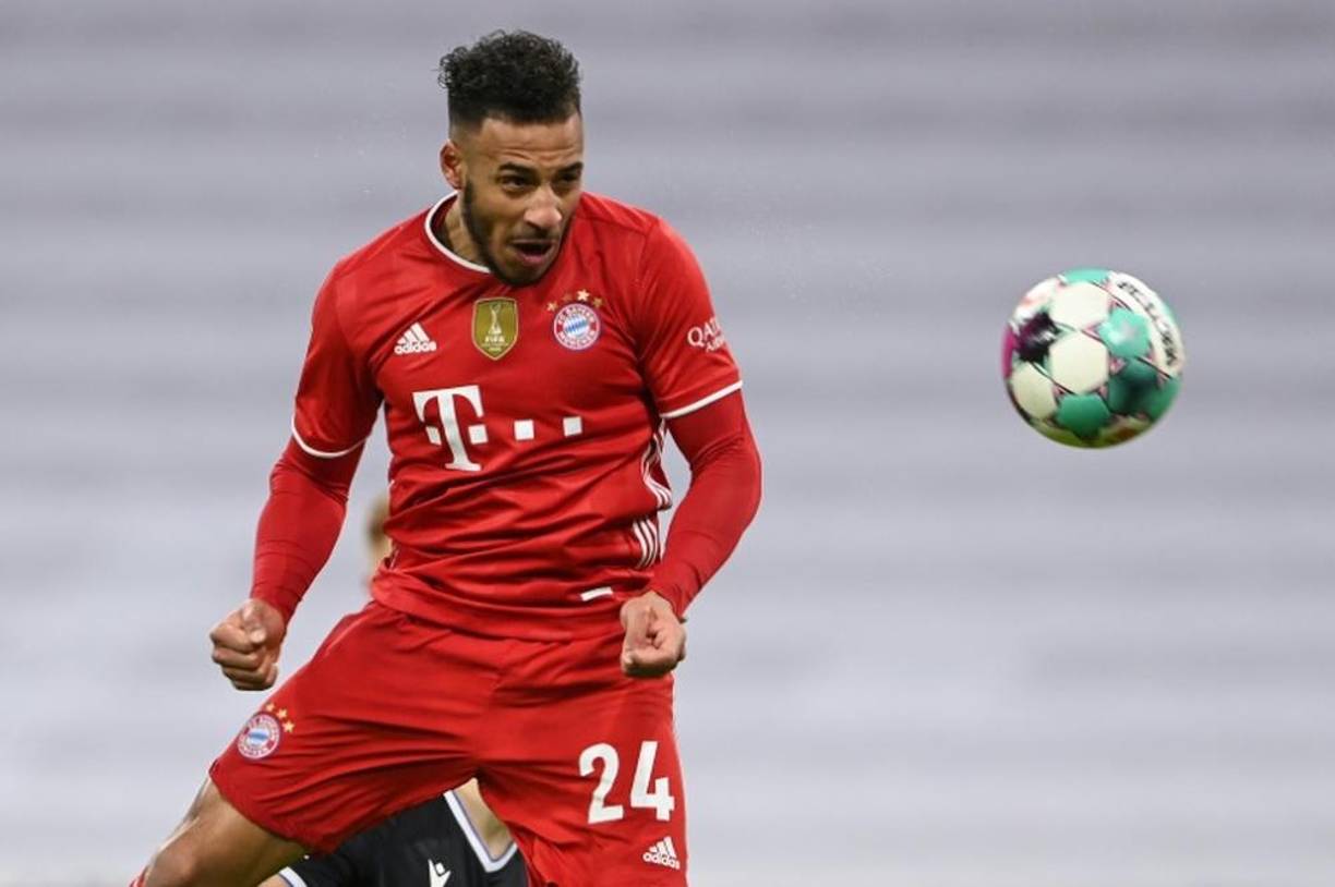 El Bayern Múnich planea vender al volante francés Corentin Tolisso. Se menciona que Real Madrid podría ser su nuevo destino.