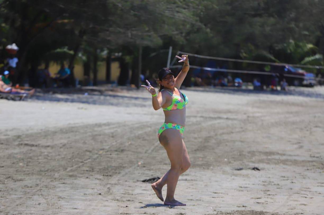 Fotos: Playas de La Ensenada atraen a miles este Viernes Santo
