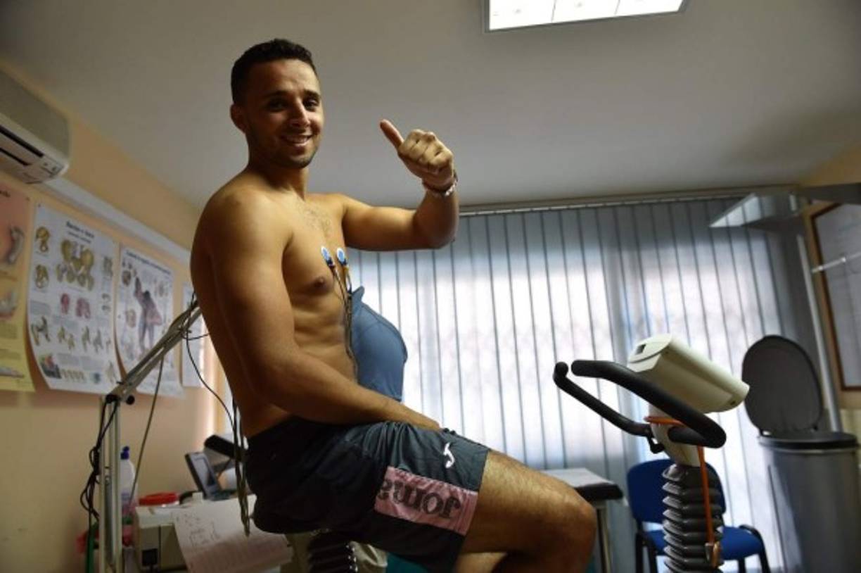 El club italiano Palermo ha anunciado la cesión, por una temporada, de Ouasim Bouy. El mediocampista de 23 años -que también puede jugar de pivote o central-, llega procedente de la Juventus. Bouy ha sido internacional con las categorías inferiores holandesas y llegó a ser convocado con la asboluta de Marruecos.