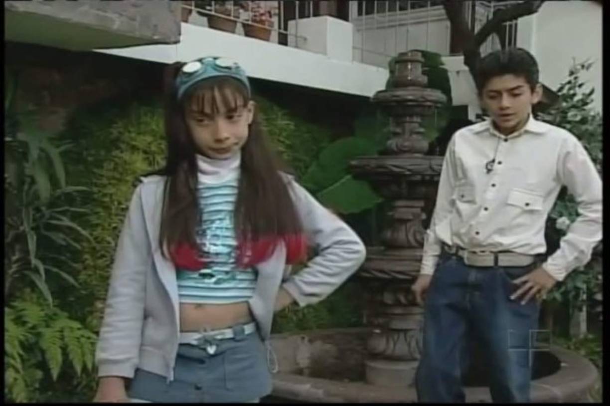 En su faceta de cantante también ha participado en diversos proyectos musicales, dentro del concurso Código F.A.M.A. grabó CD´s con sus participaciones, después debido al éxito de la telenovela Alebrijes y Rebujos se grabáron 2 discos llamados 'Disco Alebrije' y 'Disco Rebujo'.