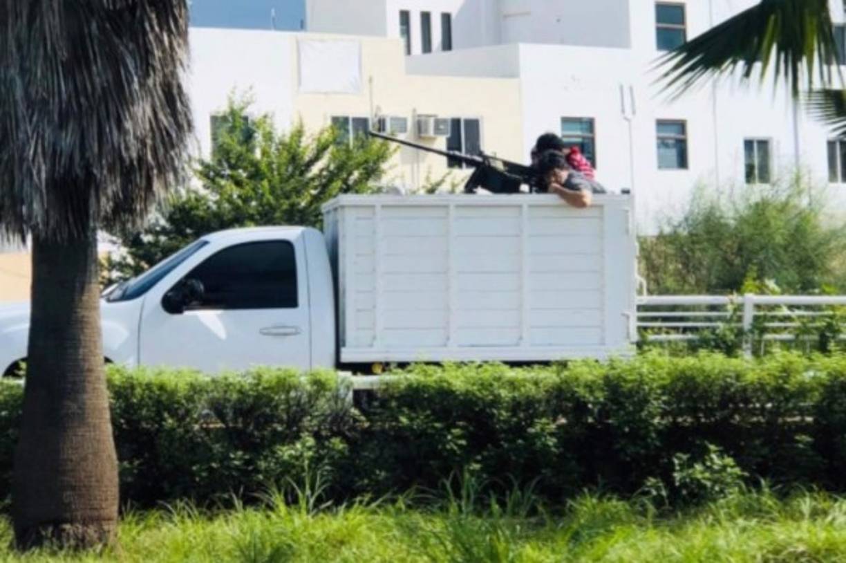 El diario estadounidense New York Times informó que fueron dos los hijos del Chapo detenidos en el operativo del pasado jueves. Sin embargo, Iván Archivaldo, el mayor, logró liberarse rápidamente y organizó el rescate de su hermano menor, Ovidio.