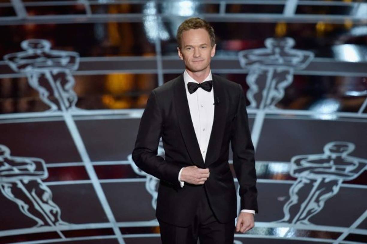 El actor estadounidense Neil Patrick Harris admitió en 2006 que era homosexual. En 2014 se casó con su pareja de varios años David Burtka, con quien cría a dos niños.