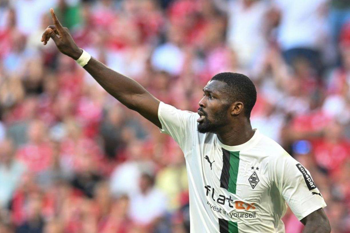 El delantero francés Marcus Thuram no sigue en el Borussia Mönchengladbach y podría llegar al PSG para ocupar el puesto dejado por Messi. 