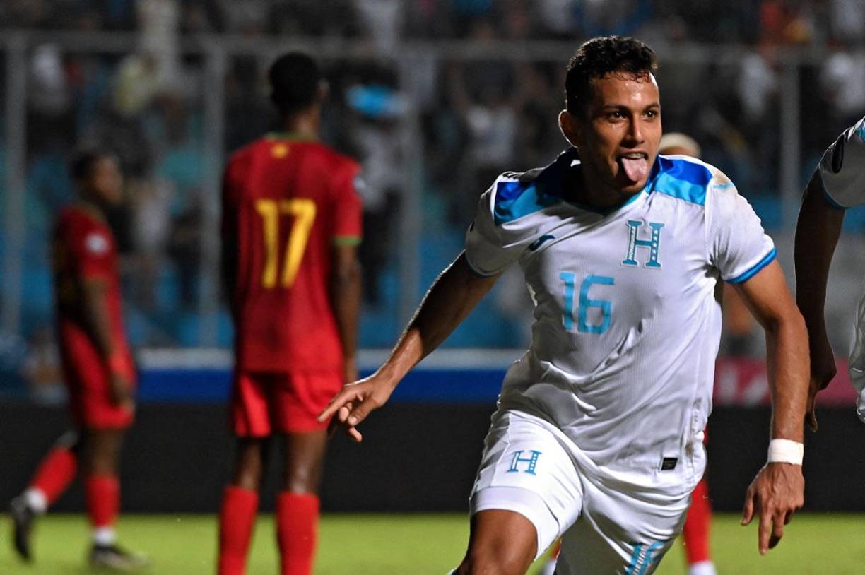 Así celebró Edwin Rodríguez su golazo para romper el muro de Granada.