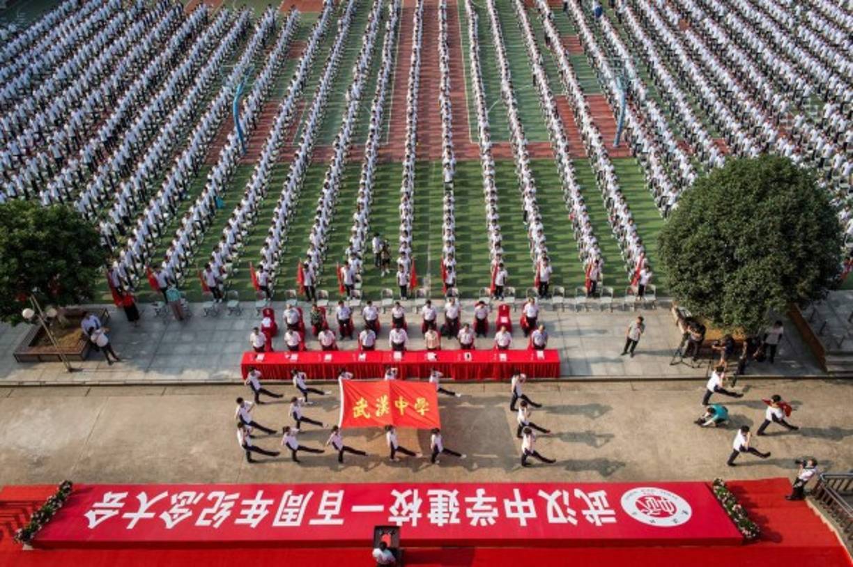 China ha logrado controlar en gran medida la epidemia de covid-19, y los colegios de todo el país --que fueron cerrados a fines de enero-- han vuelto a abrir de forma gradual.