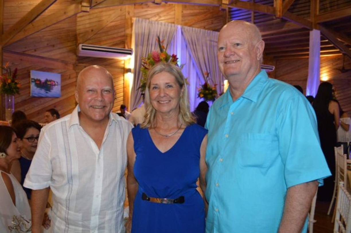 Luis Rodríguez, Jeanine Goben y Richard Warren.