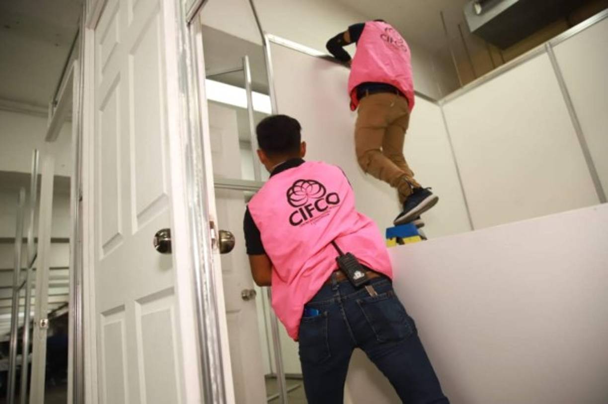 Medios locales informaron que el hospital provisional necesitará tres megawatts de energía para poder funcionar.