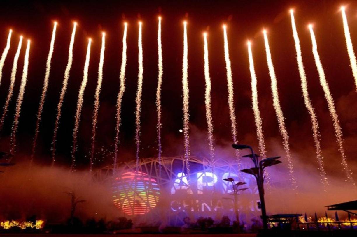 La velada se realizó en el célebre 'Cubo acuático' de Pekín, donde se llevaron a cabo las competencias de natación de los Juegos Olímpicos organizados en 2008 en la capital china.
