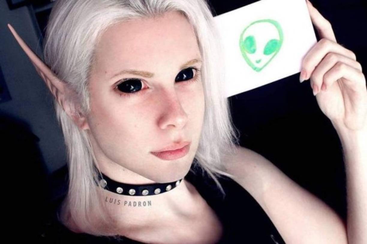 Con todas las cirugías, las prótesis y el maquillaje, Luis Padrón luce así, como un elfo real.