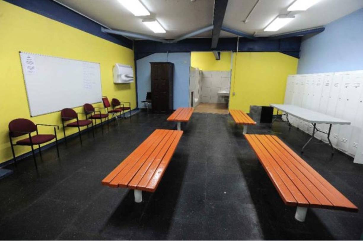 La selección de Honduras usará este camerino. Aquí la plantilla se alistará para saltar al terreno de las acciones.