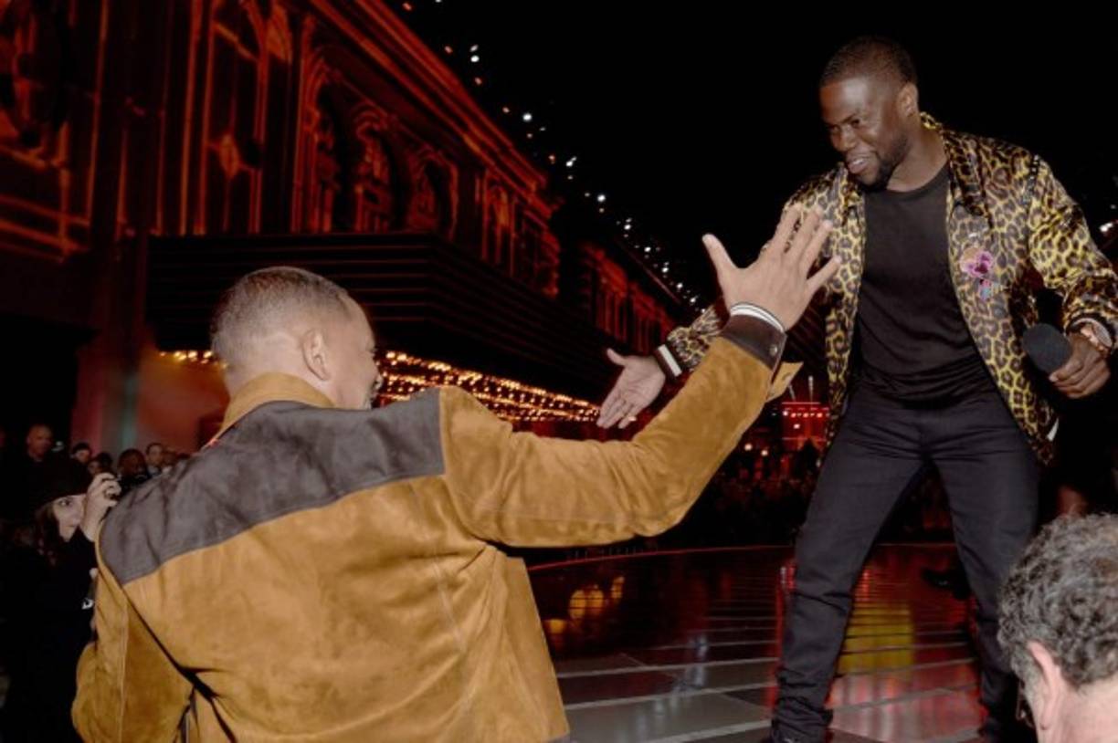 Los actores Will Smith y Kevin Hart.